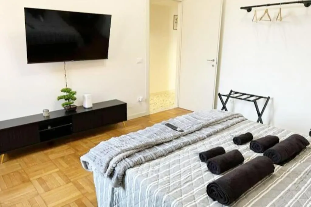 Room With Free Parking 5 Minutes Walk From Arena Verona