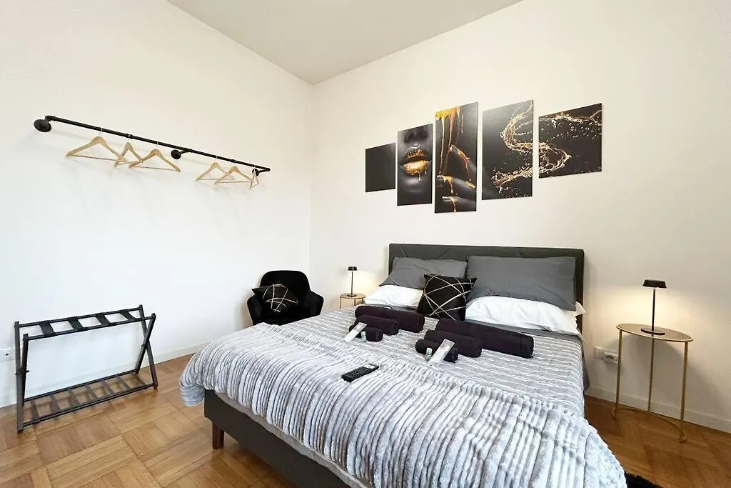 Room With Free Parking 5 Minutes Walk From Arena Verona 0*,