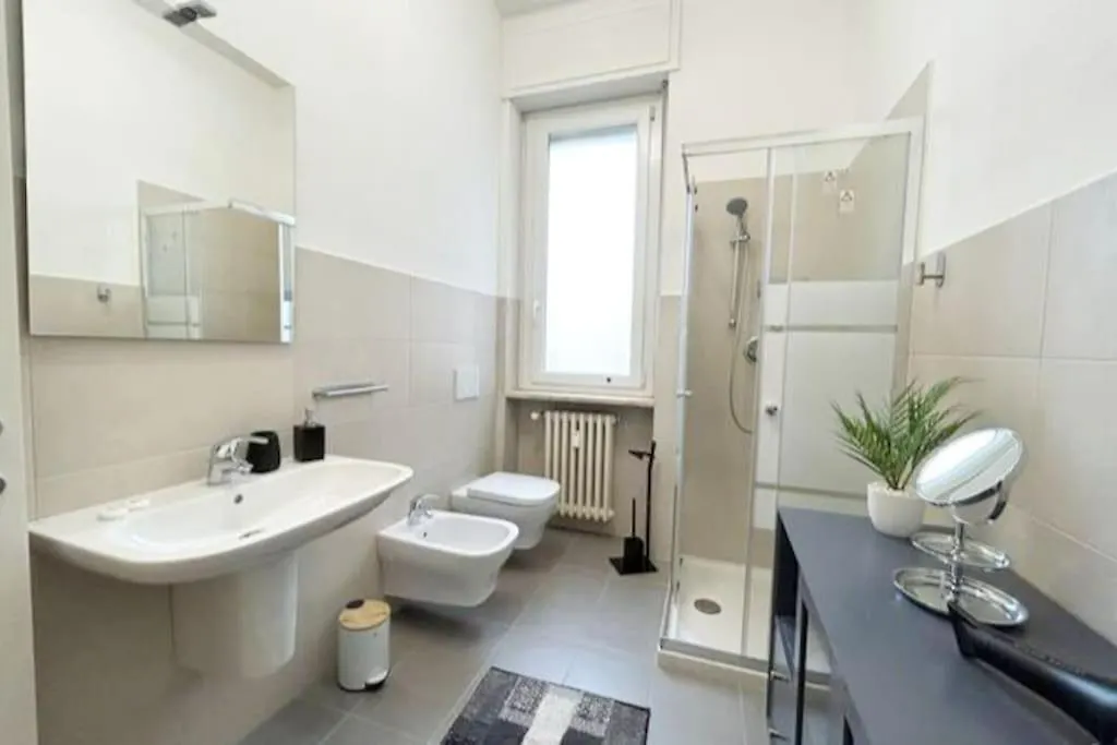 Room With Free Parking 5 Minutes Walk From Arena Verona Apartment